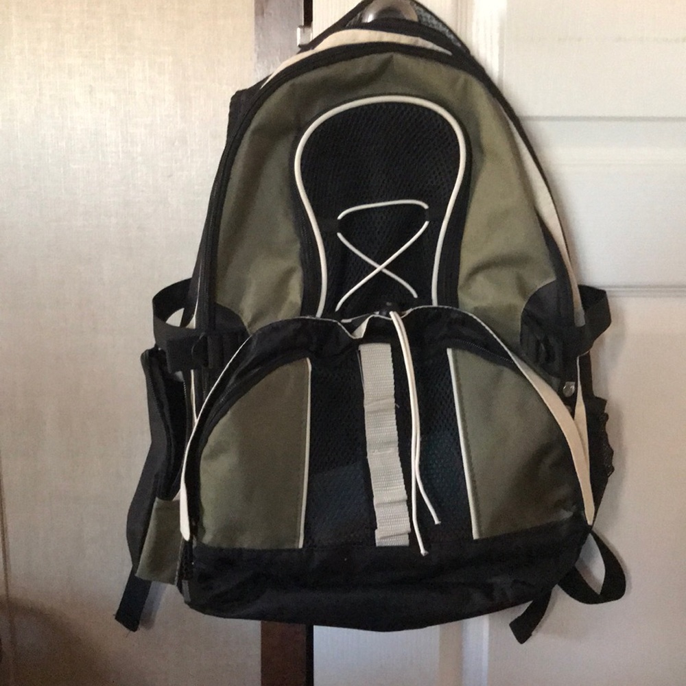 I am selling this backpack.